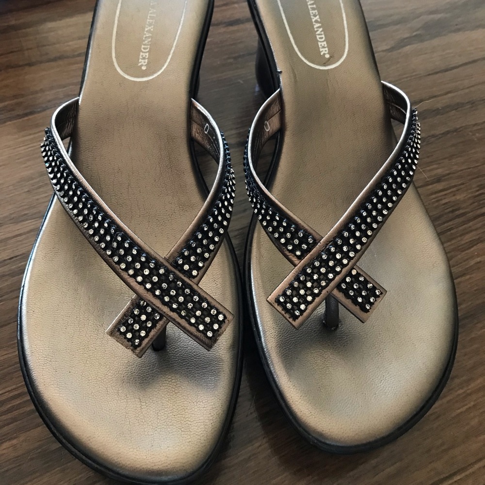 Dress shoes/sandals